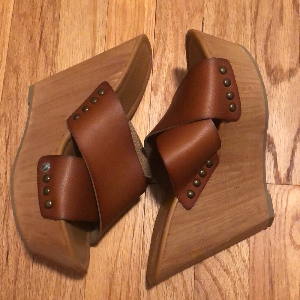 Wedges - Picture 2 of 2